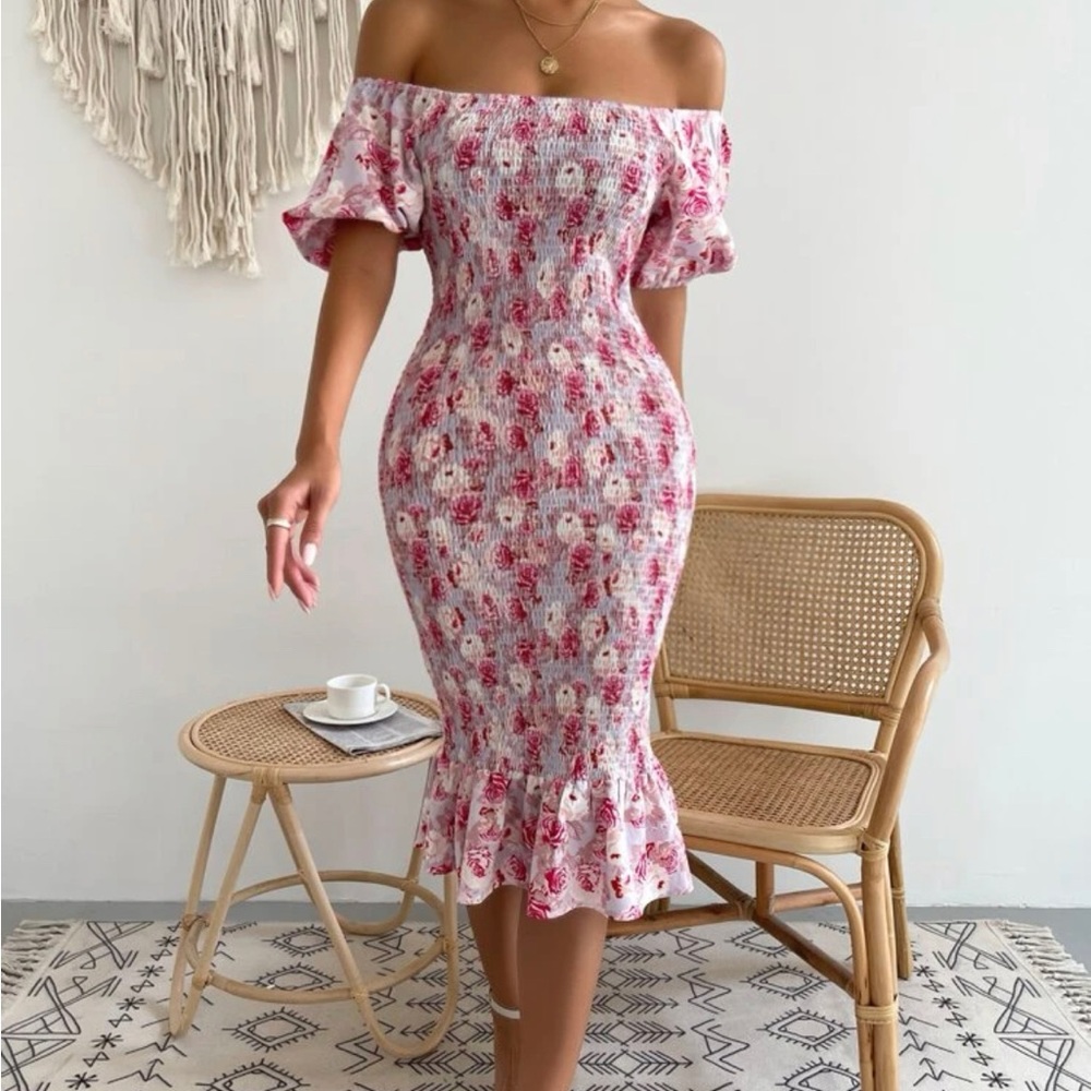 Floral Shirred Mermaid Hem Bodycon Dress